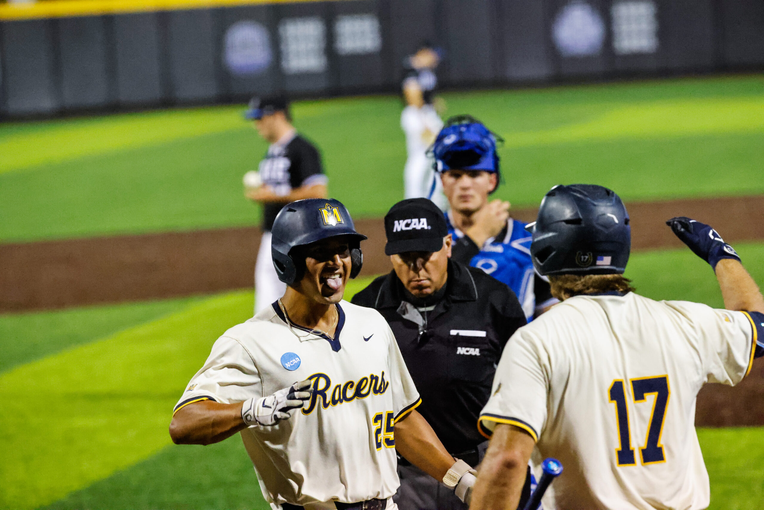 Murray State knocks off Duke to win Durham Super Regional, make 1st College World Series