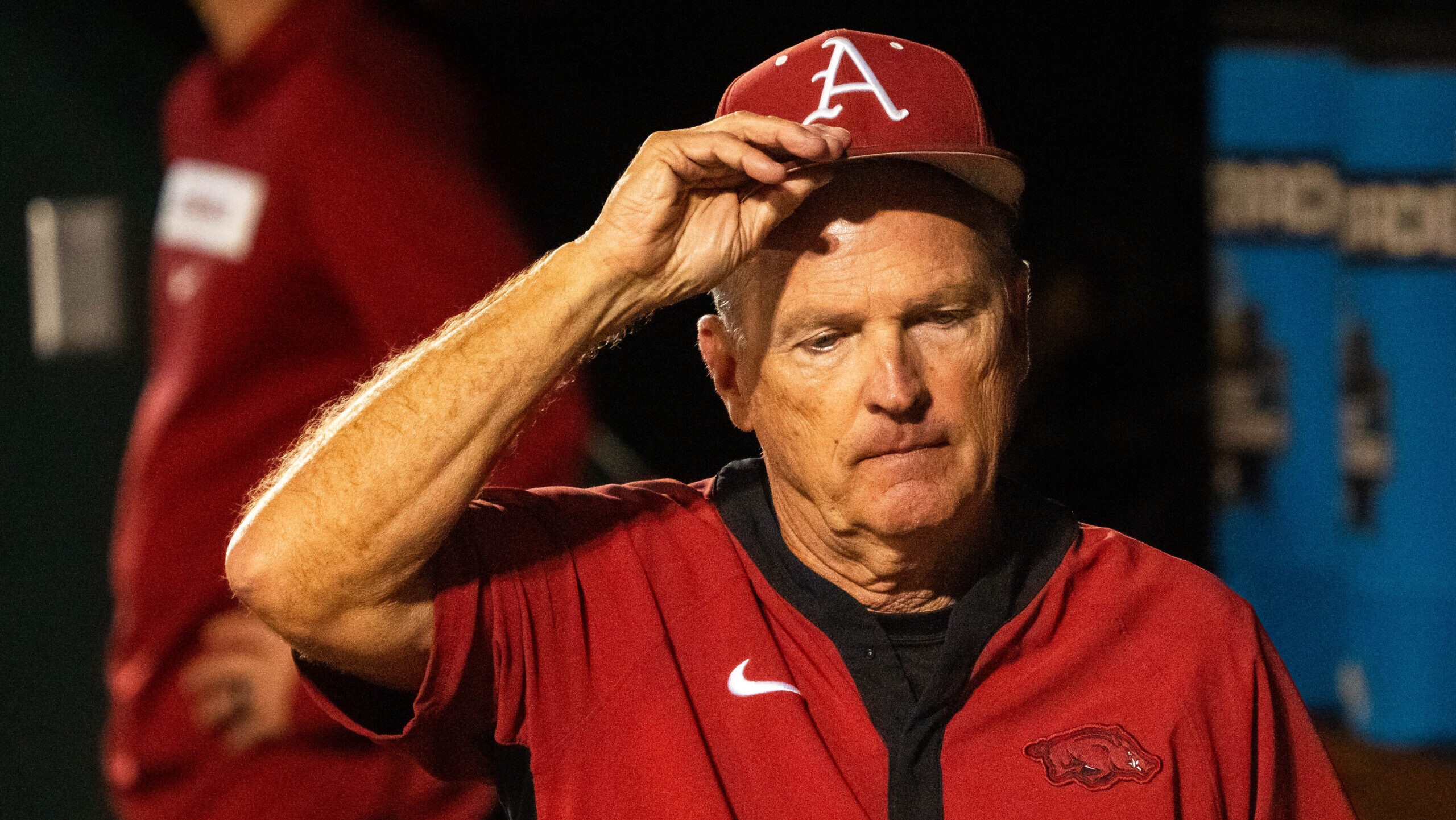 Dave Van Horn stands by Charles Davalan after heartbreaking error vs. LSU
