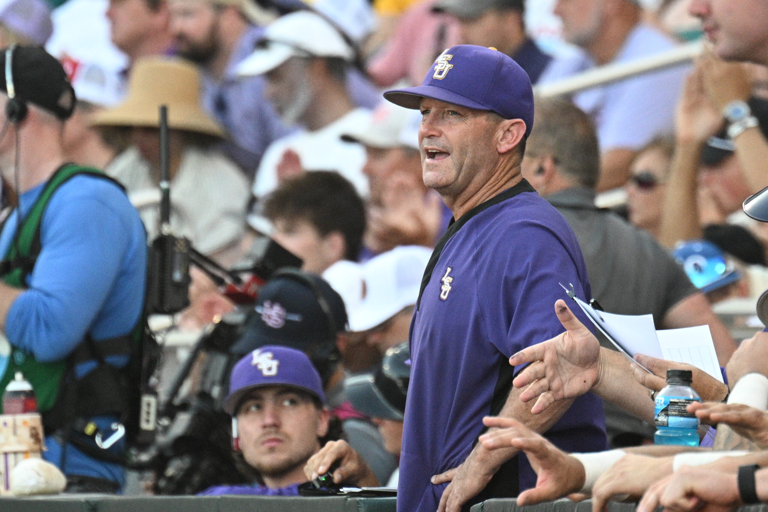 LSU baseball lands transfer pledge from former Tennessee pitcher, top recruit
