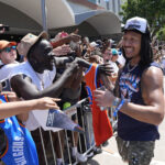 Arkansas big man Jaylin Williams at the OKC Thunder parade.