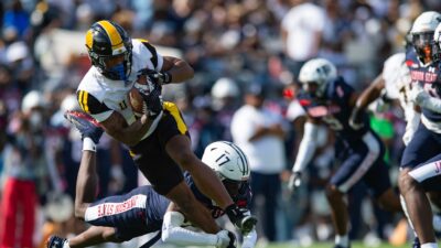 Javonnie Gibson looks to make a play.