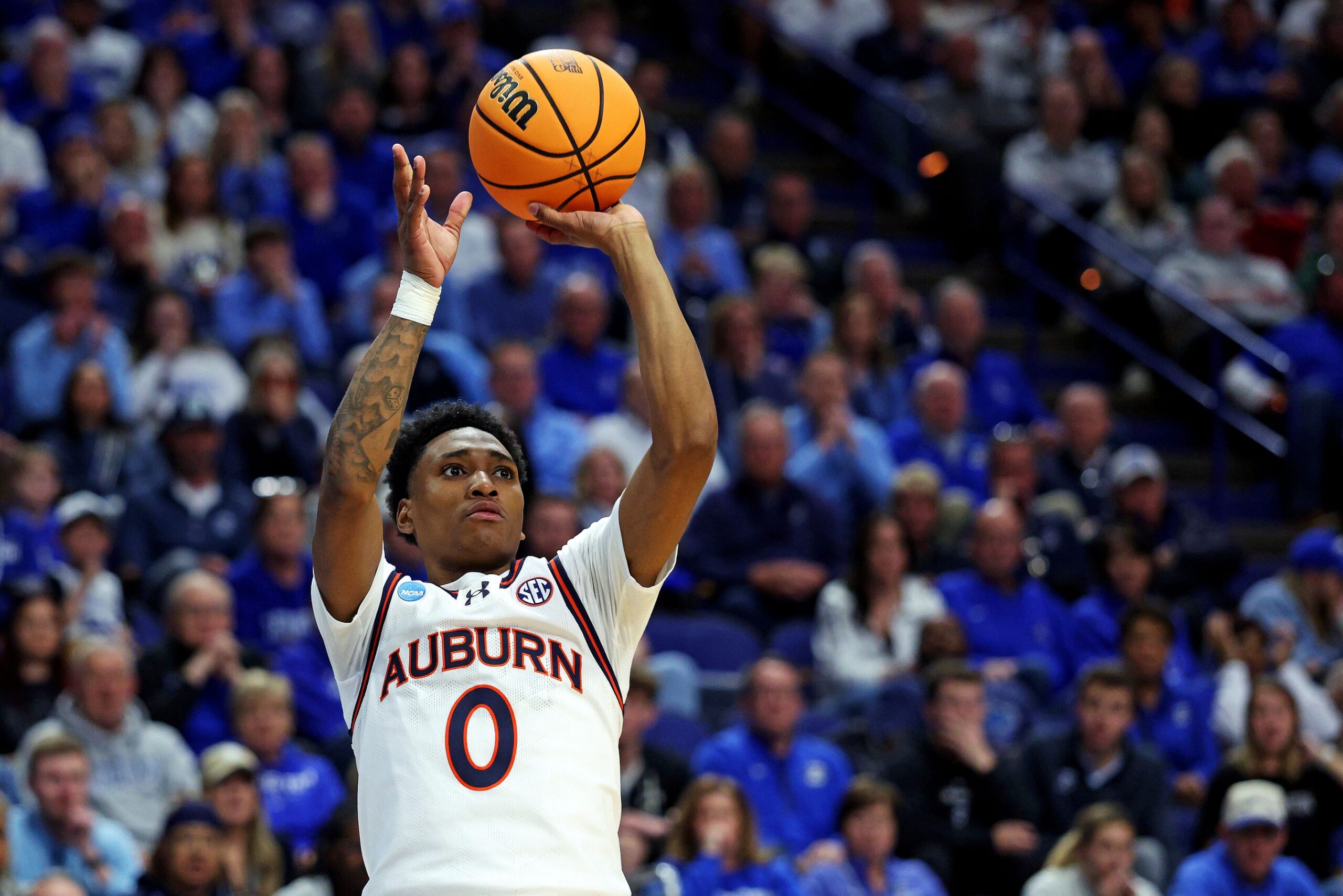 Tahaad Pettiford and key Auburn transfer to stay with Tigers despite Bruce Pearl retirement, per report