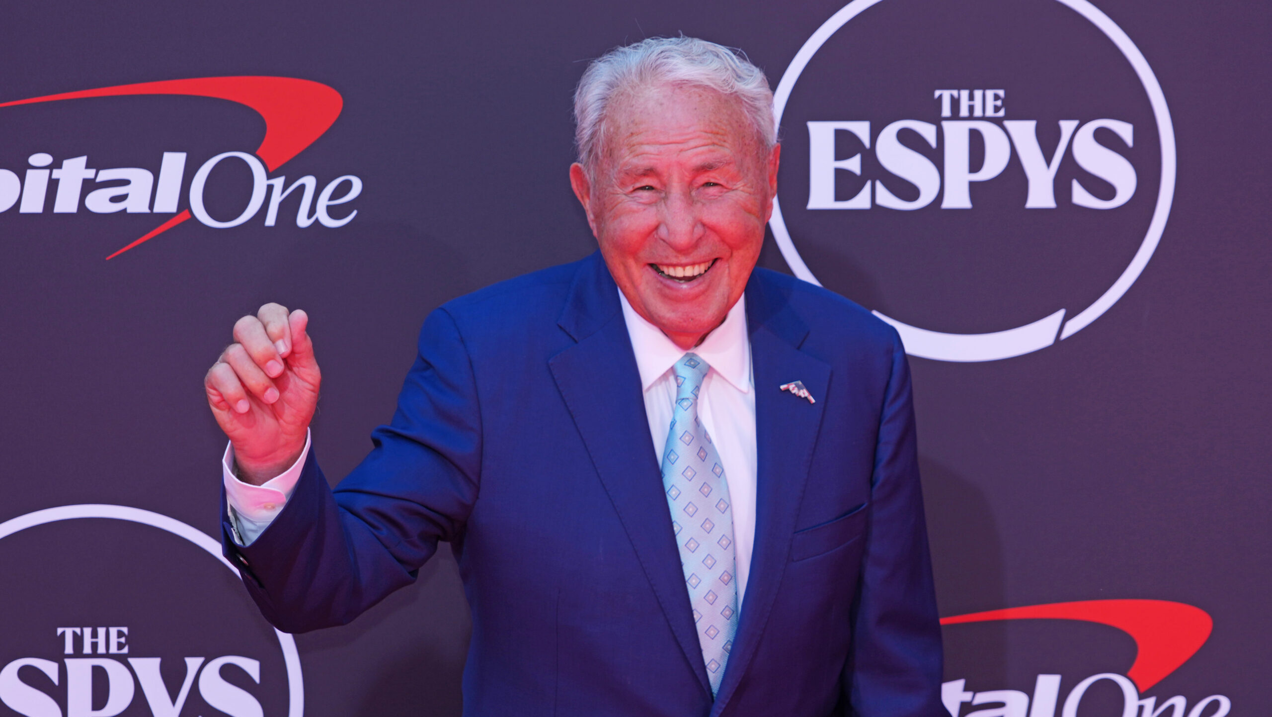 ESPN honors Lee Corso at 2025 ESPYS with awesome tribute