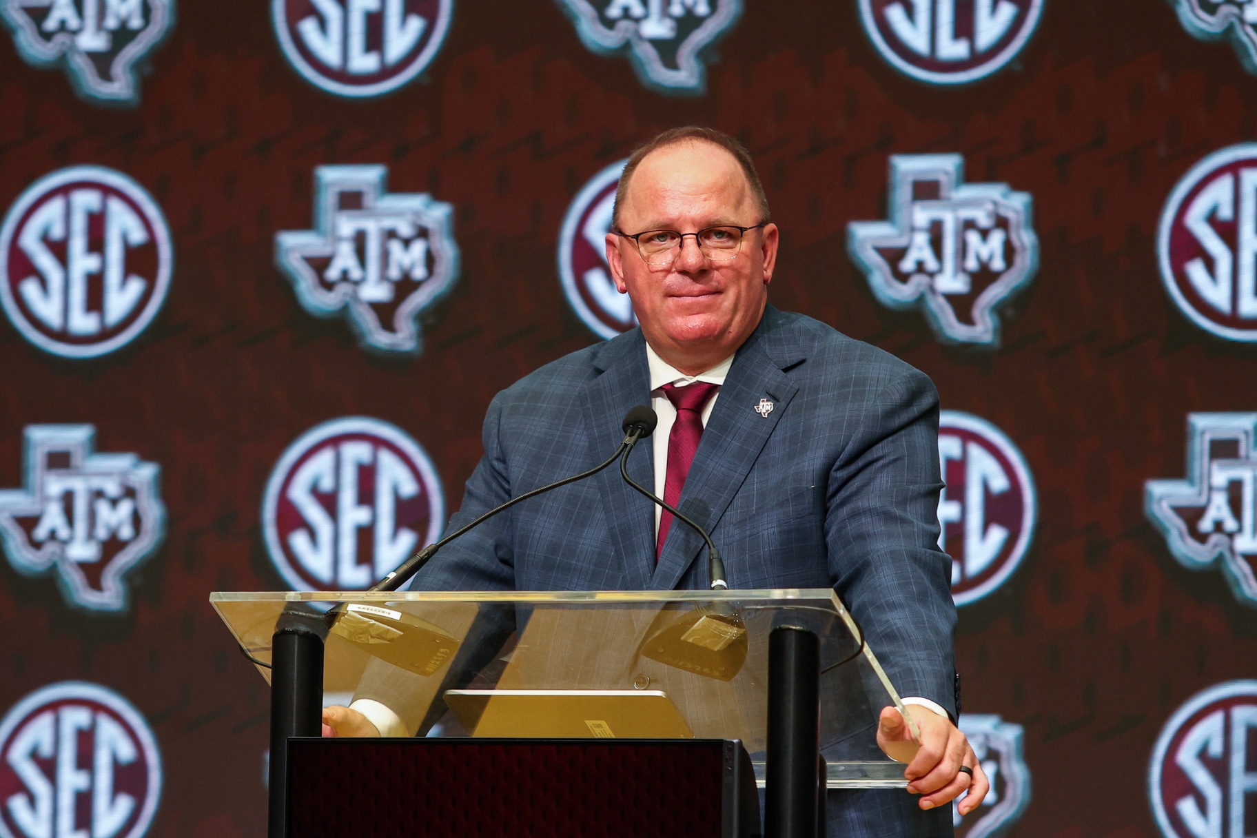 Mike Elko shares what he learned from late-season collapse in 2024