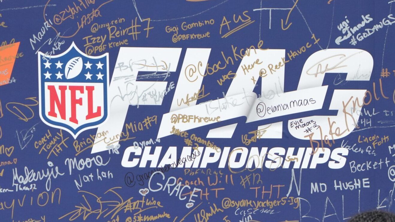 Flag football star, class of 2028 WR, reels in ridiculous OBJ-style grab