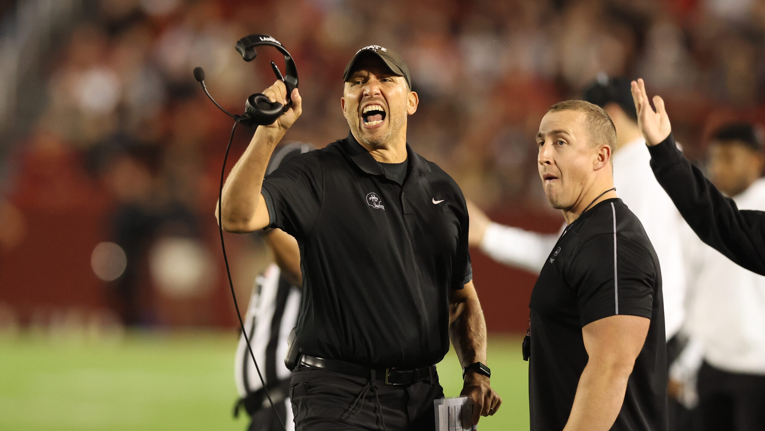 Matt Campbell delivers first sideline tirade of 2025 season after penalty on Iowa State