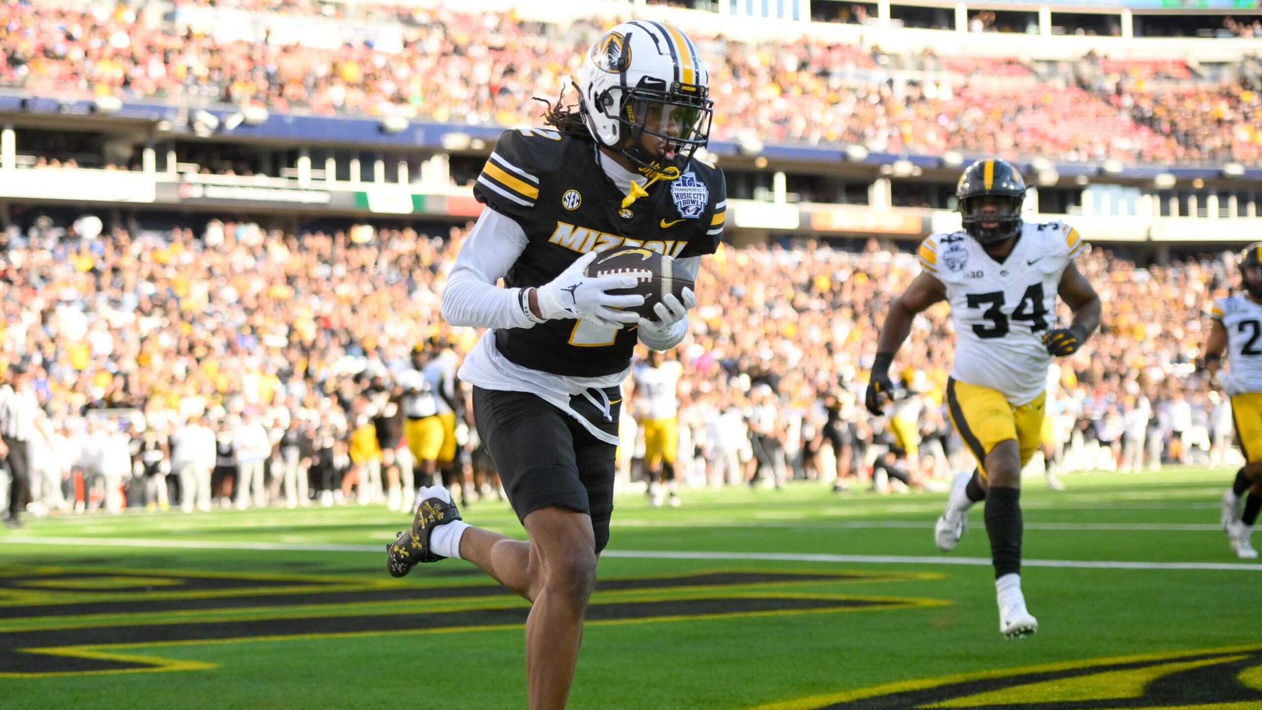 Eli Drinkwitz praises Marquis Johnson&rsquo;s approach, leadership in fall camp