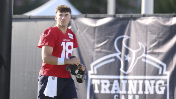 Graham Mertz at Houston Texans practice.