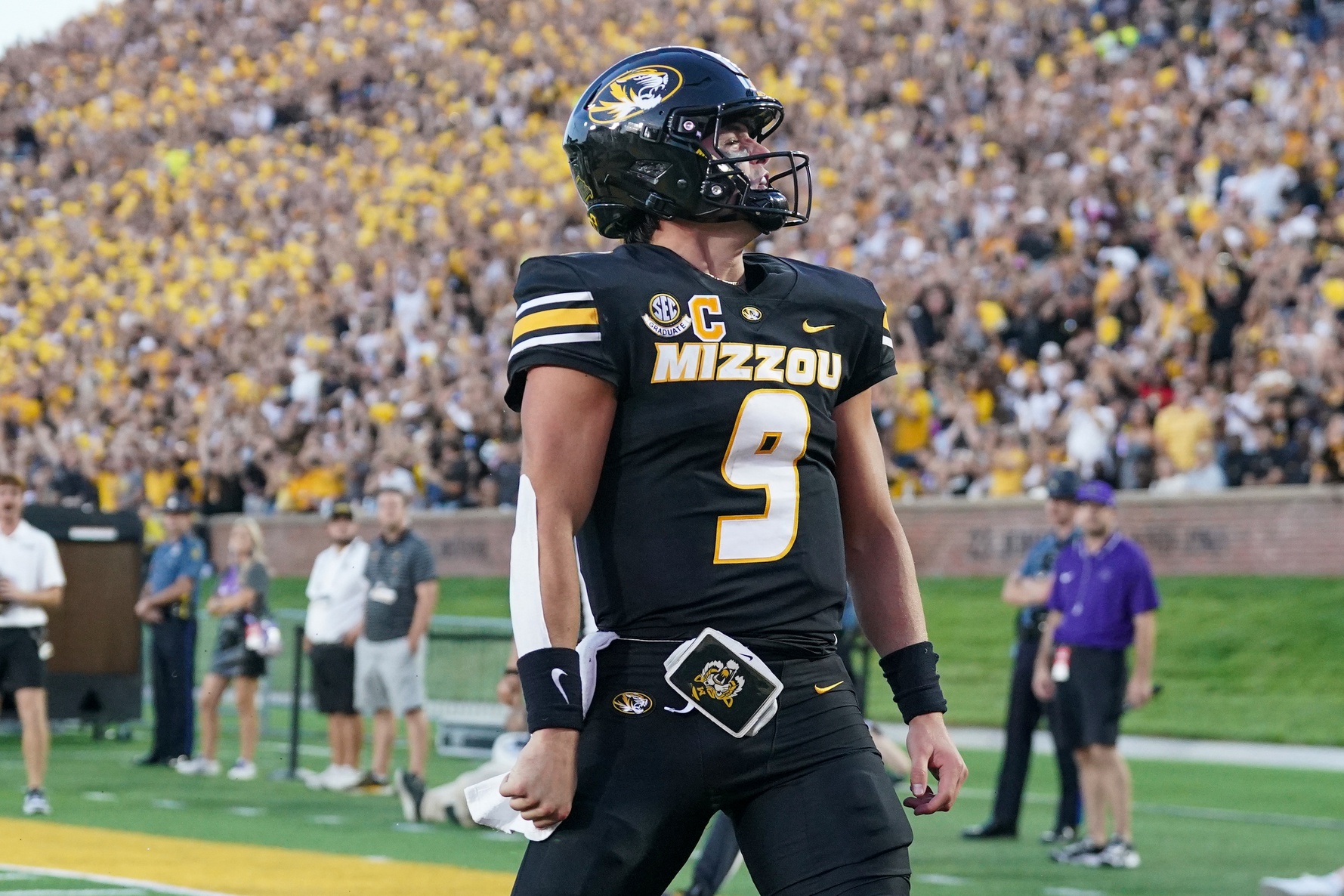 Rapid Reaction: Beau Pribula shines as Mizzou routs Central Arkansas