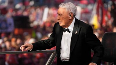 Lee Corso at his final show.
