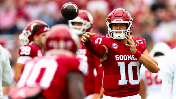 Oklahoma quarterback John Mateer.