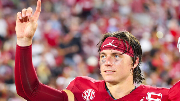 Oklahoma quarterback John Mateer.