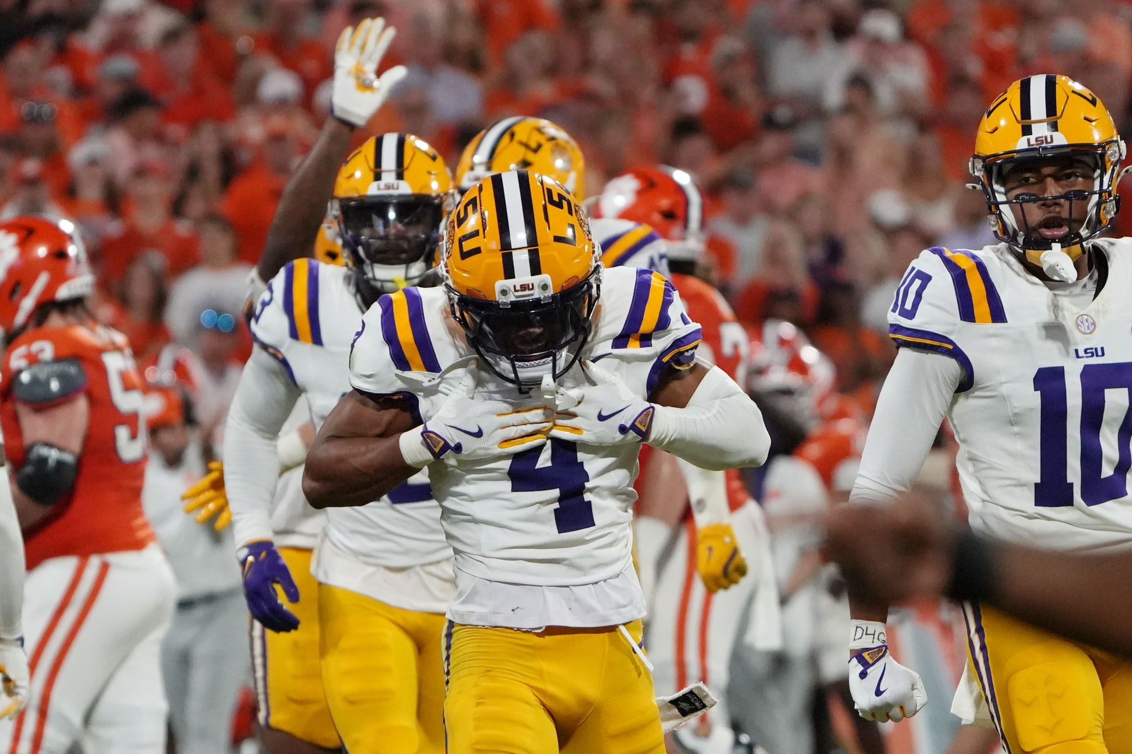 Mansoor Delane earns national award for performance in first game at LSU
