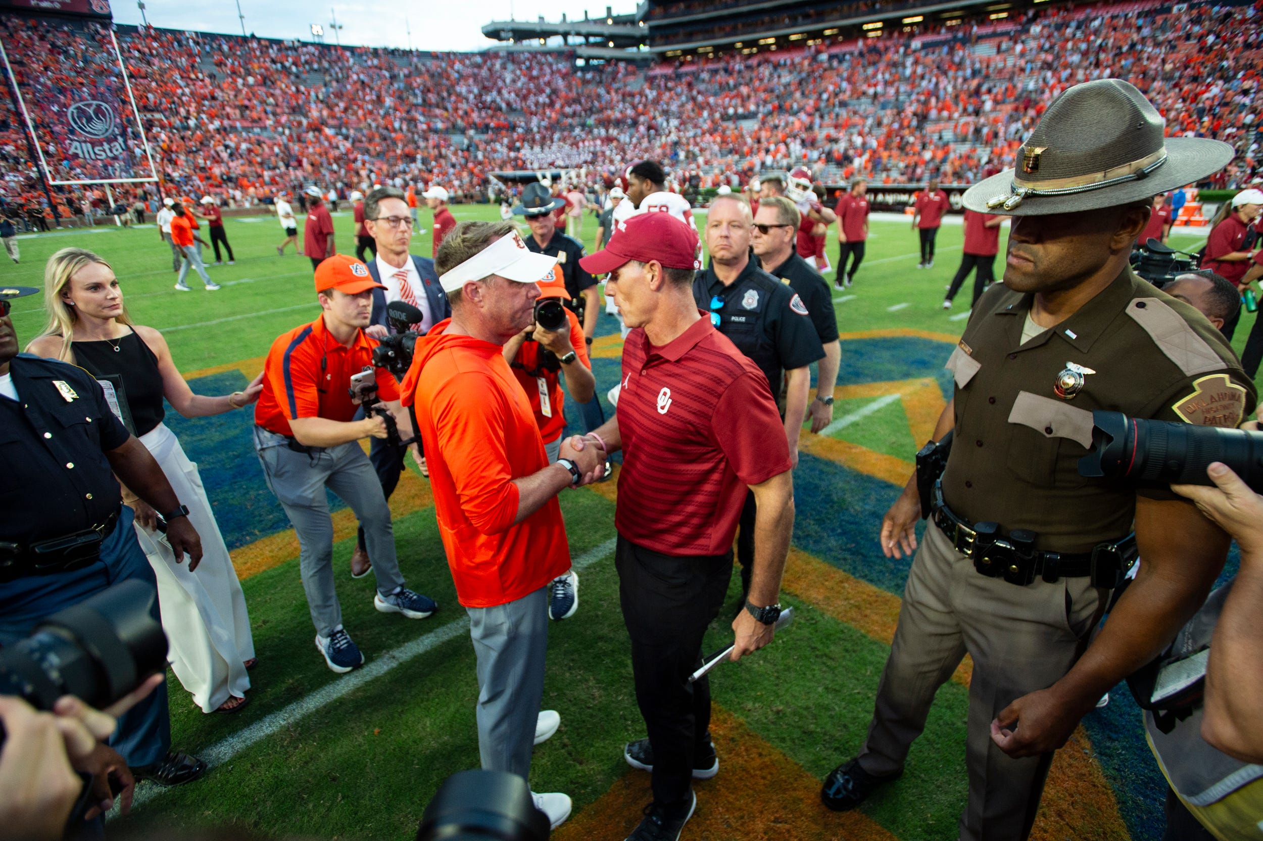 Auburn, Oklahoma reveal injury reports on eve of SEC showdown