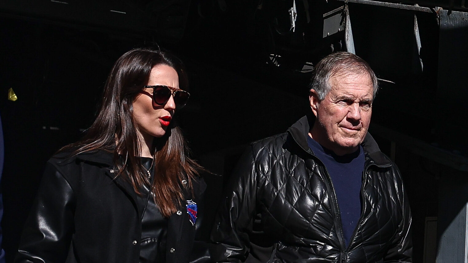 UCF trolls North Carolina by recreating Bill Belichick-Jordon Hudson photo after win over Tar Heels