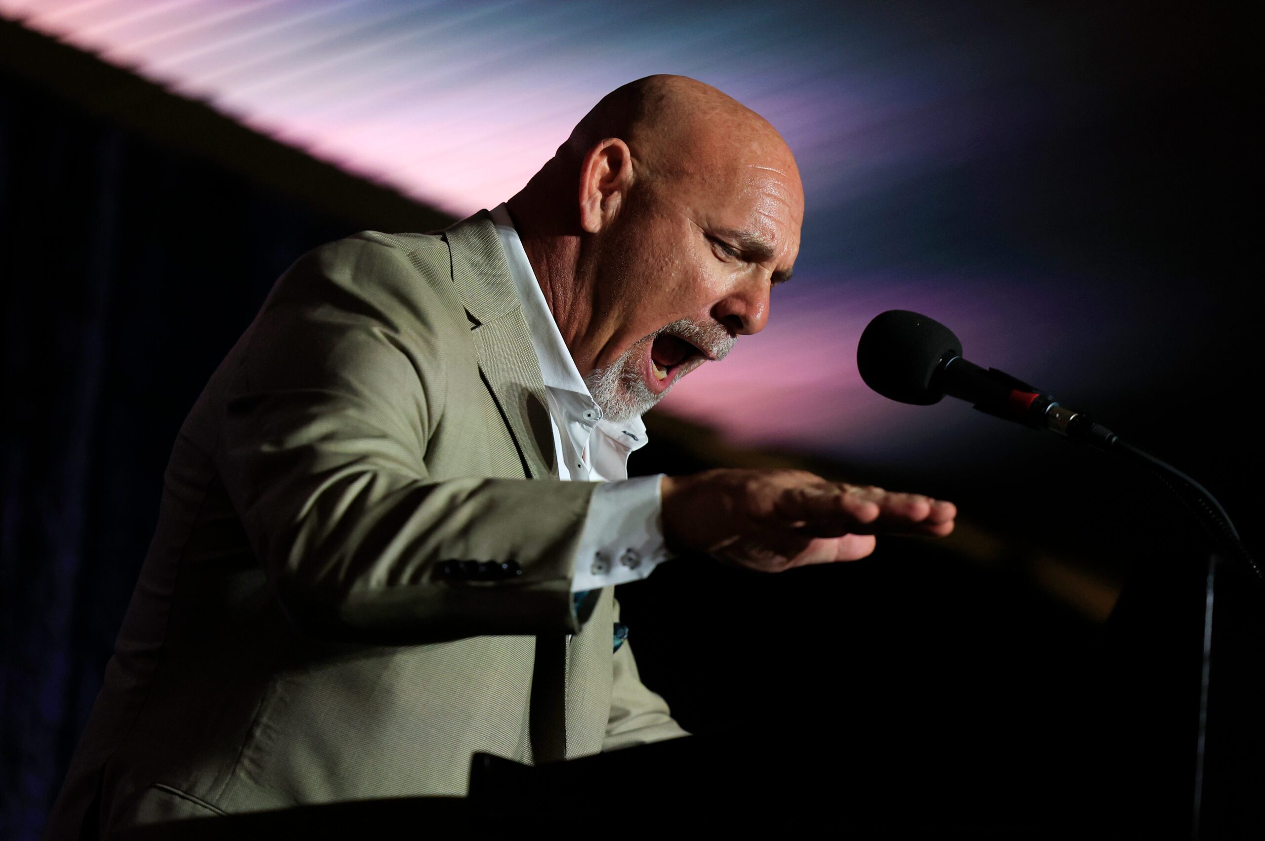 Former Georgia star Bill Goldberg narrates hype video for Alabama showdown