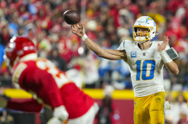 Justin Herber throws a pass vs. the Kansas City Chiefs.