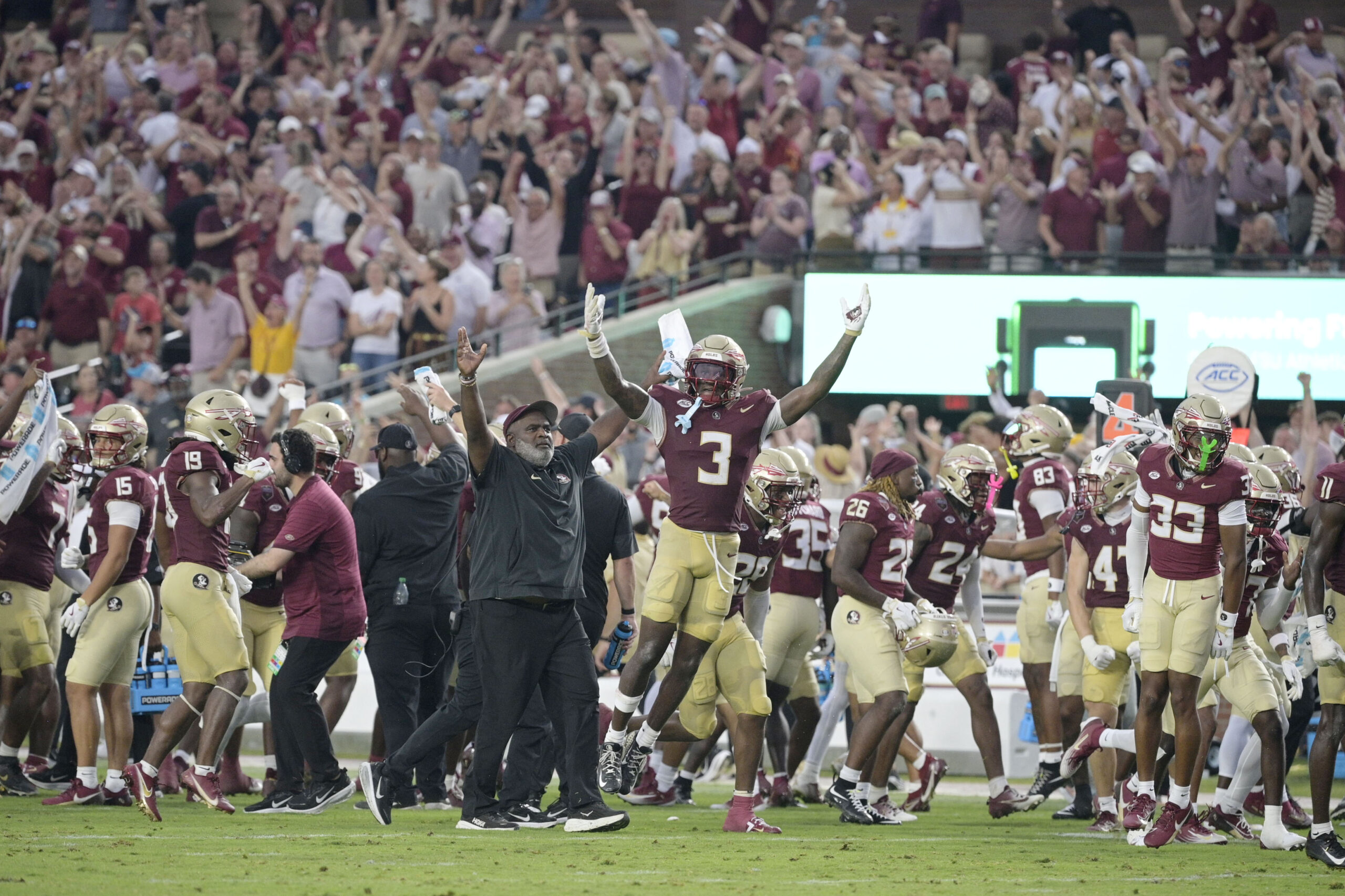 FSU receives small fine from ACC for fans rushing field after Alabama game