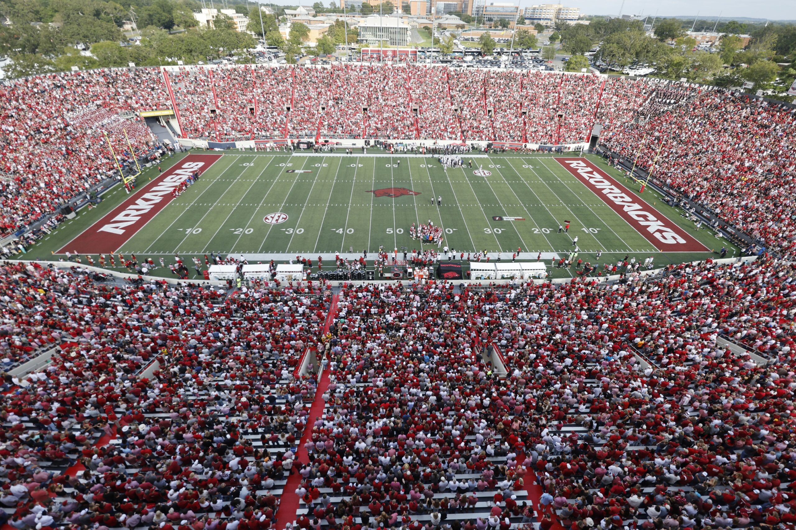 Pete Thamel gives insight into Arkansas coaching search, &lsquo;audition&rsquo; for Bobby Petrino