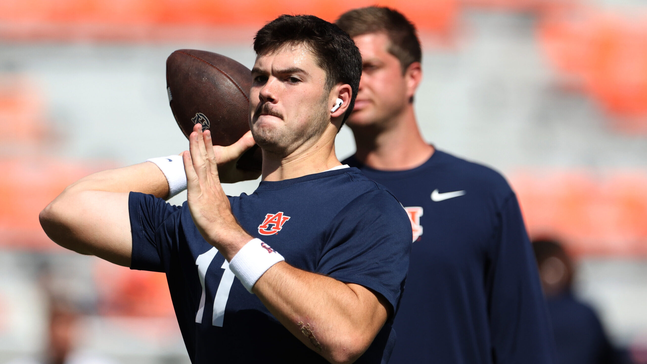 Former Auburn QB Jackson Arnold reportedly signs with G5 team Former Auburn QB Jackson Arnold reportedly signs with G5 team
