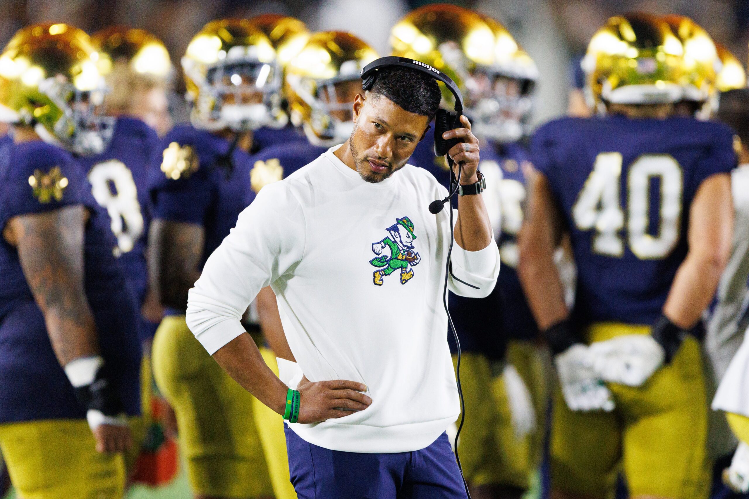 Marcus Freeman announces Notre Dame center to miss remainder of 2025 season