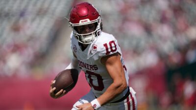 Oklahoma quarterback John Mateer.