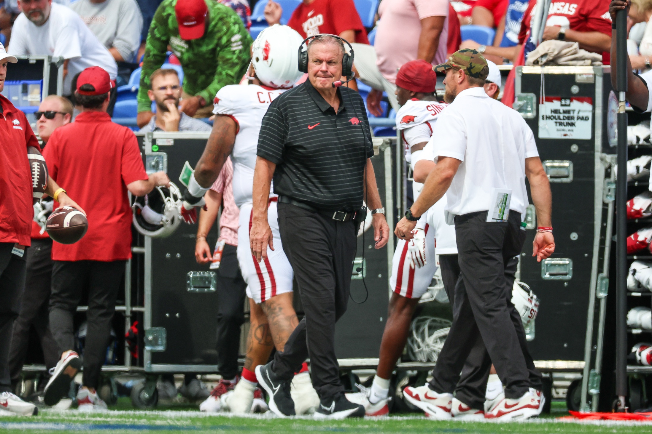 Sam Pittman feeling heat from Arkansas fans after embarrassing first half vs. Notre Dame