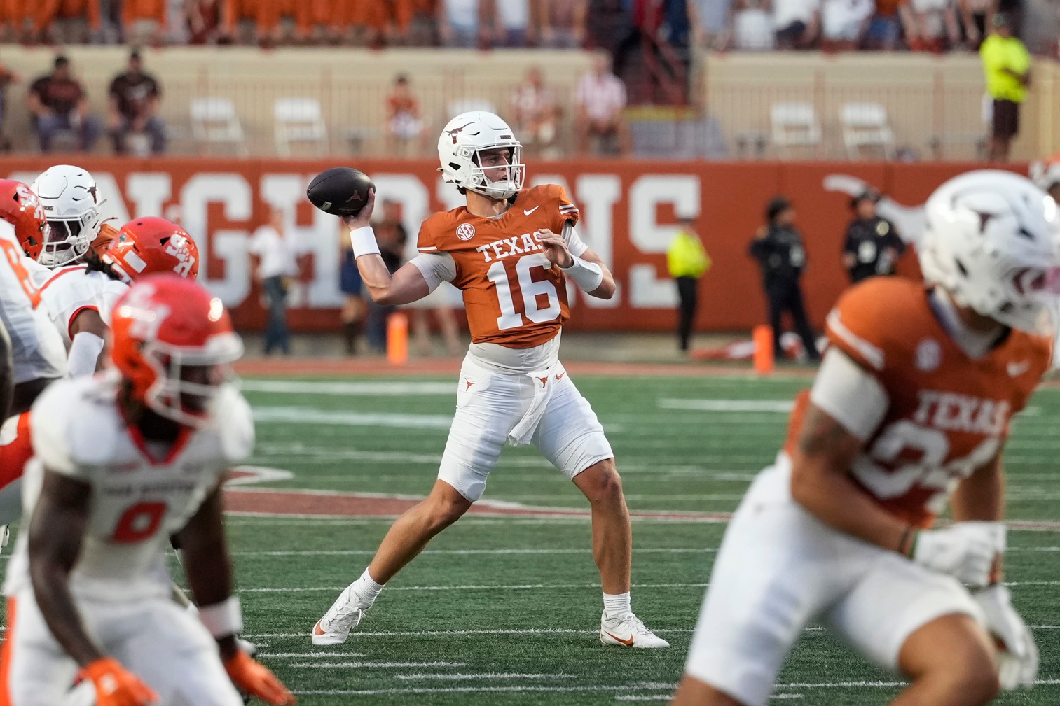 Rapid Reaction: Texas blanks Sam Houston as Arch Manning finds his groove