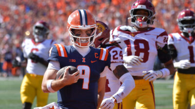 Illinois plays USC in football.