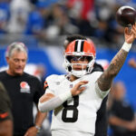 Dillon Gabriel throws a pass.