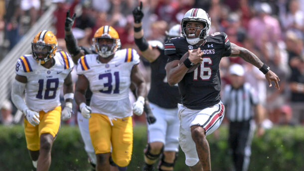 LaNorris Sellers runs the ball vs. LSU.