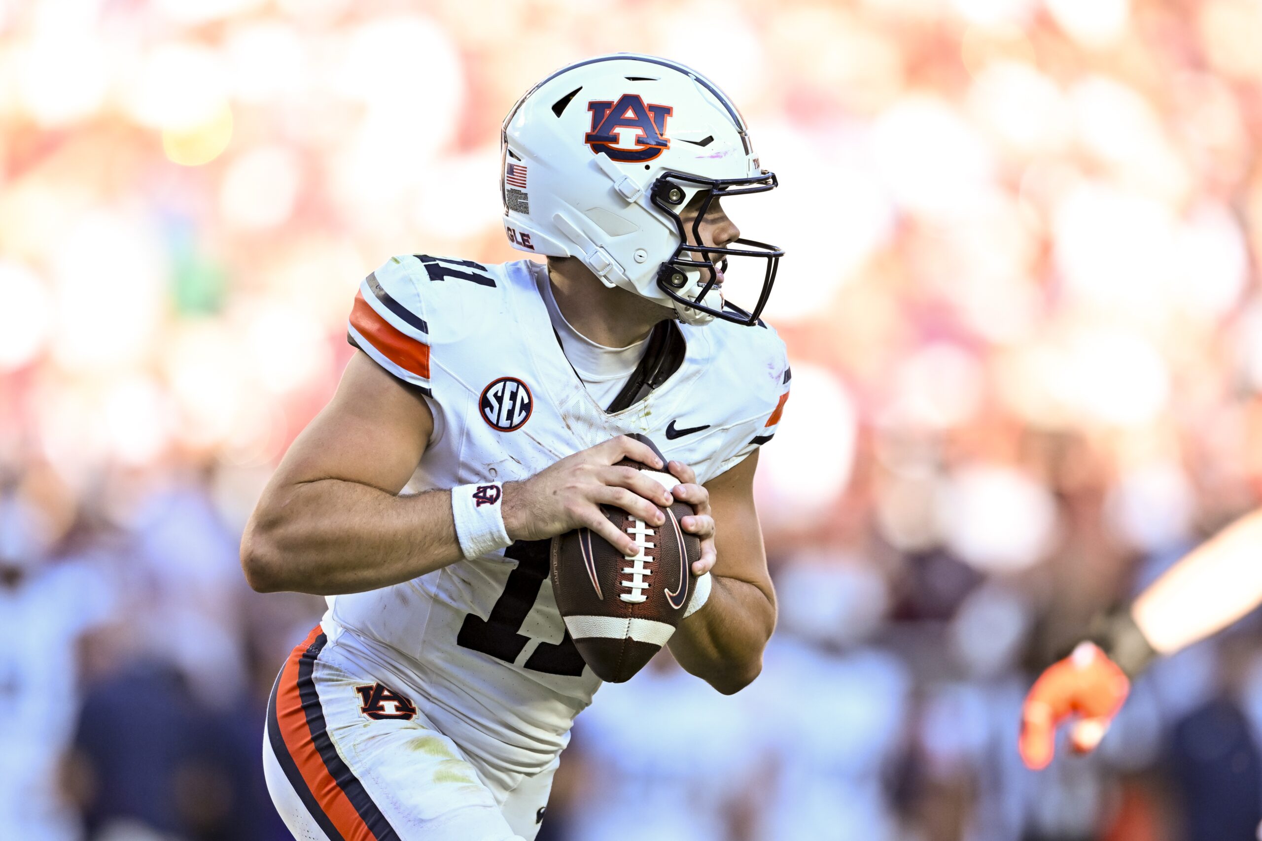 CBS Sports analyst picks Auburn to upset Georgia