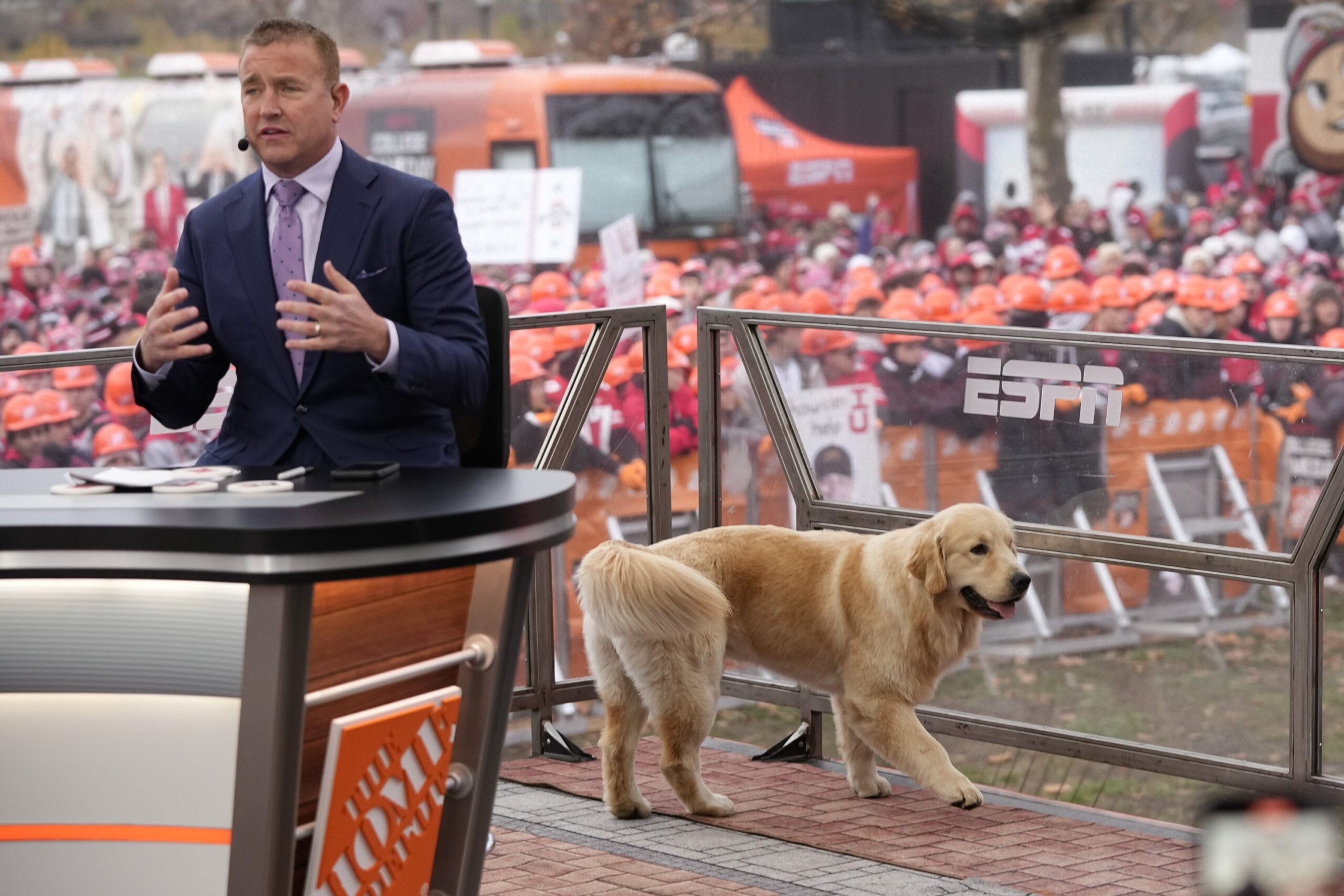 Vanderbilt sets up custom lockers for Kirk Herbstreit&rsquo;s dogs ahead of College GameDay visit