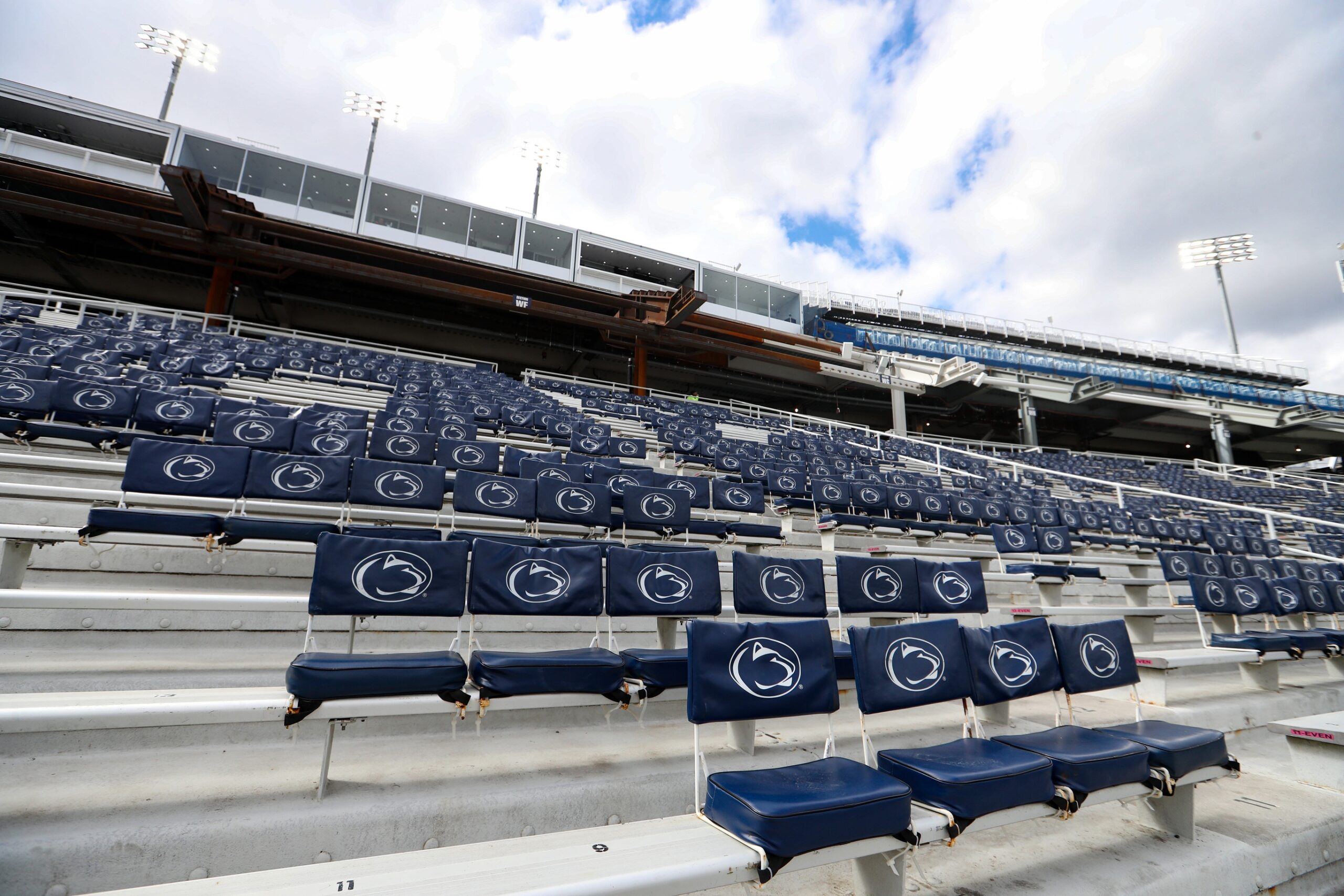 Penn State loses commitment from elite 2027 5-star recruit, No. 1 RB in country