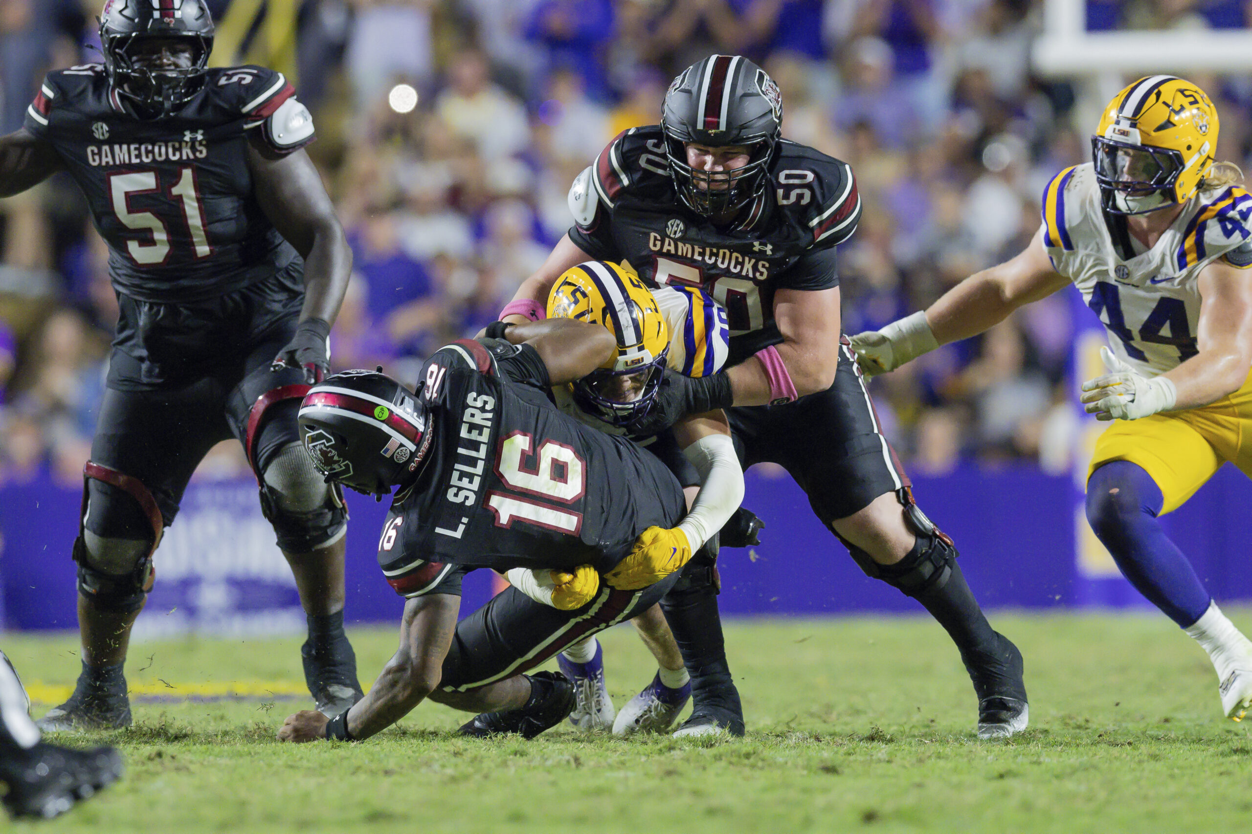 South Carolina announces dismissal of OL coach
