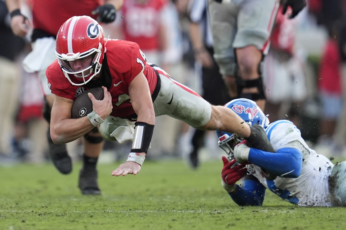 Gunner Stockton wins national award after 5-touchdown performance vs. Ole Miss