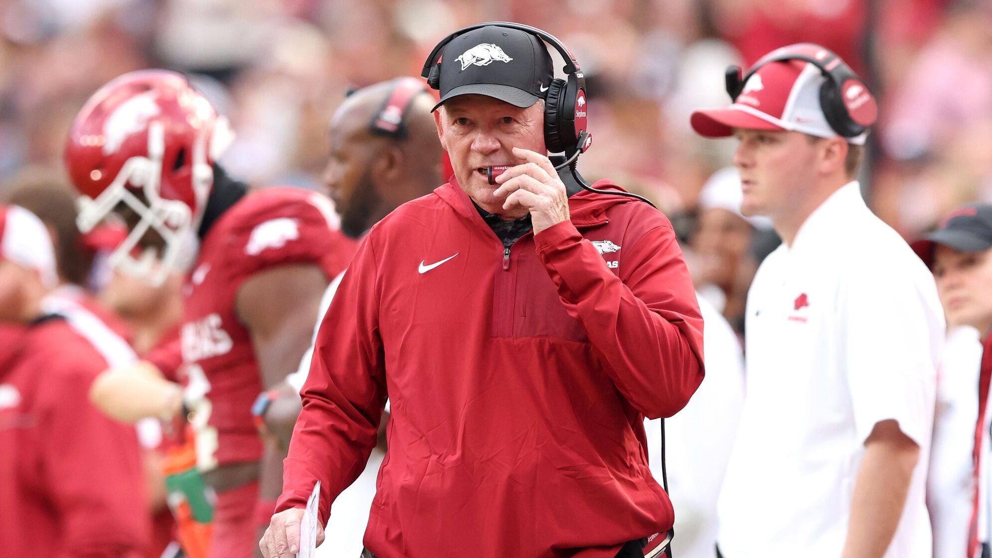 Bobby Petrino to take over as North Carolina offensive coordinator under Bill Belichick, per report