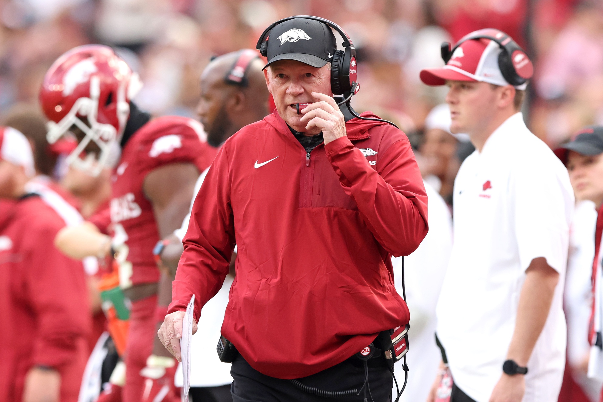 Arkansas fans sound off on Bobby Petrino&rsquo;s head coaching candidacy after Auburn loss