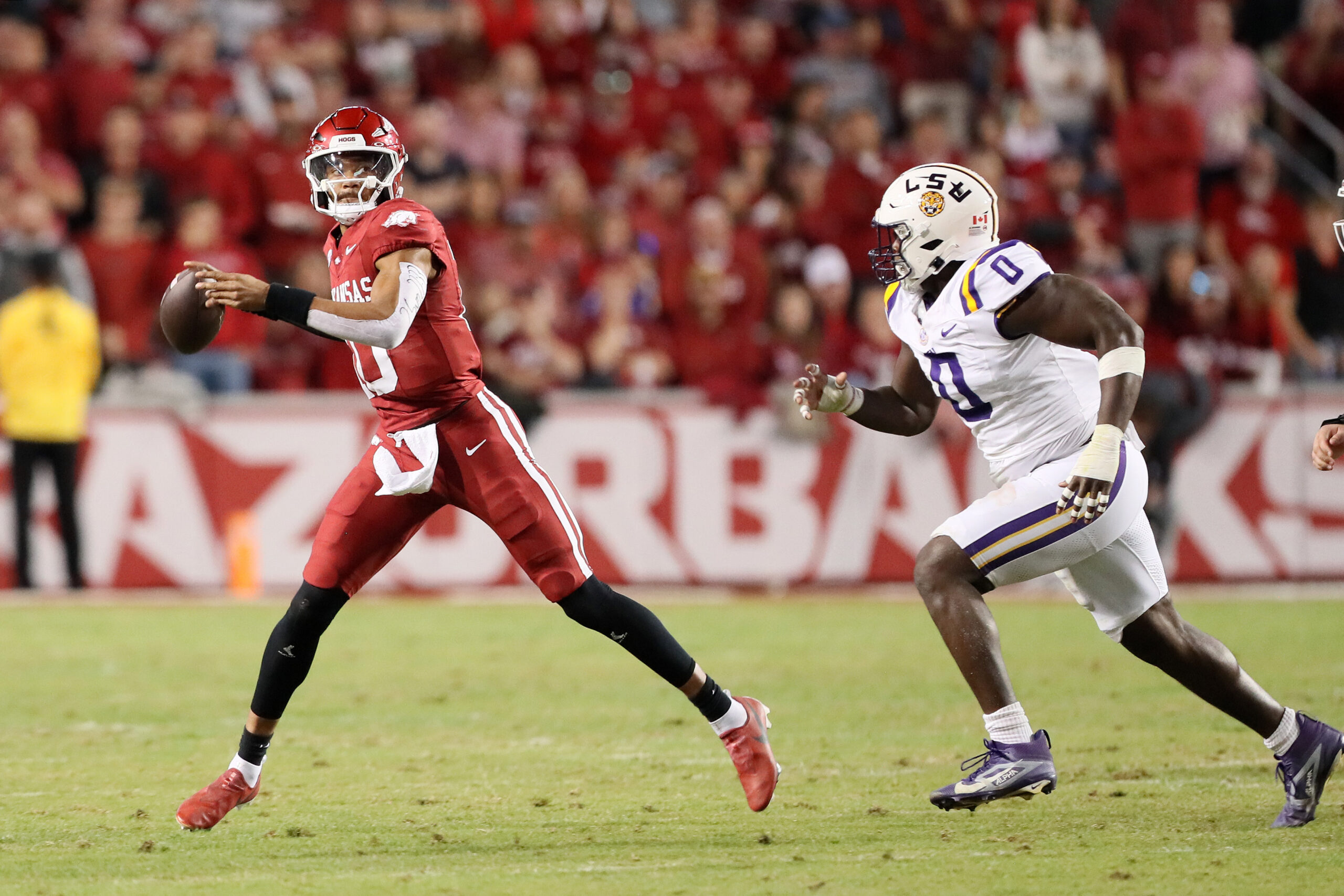 LSU opens as home favorite over Arkansas in Week 12 SEC matchup