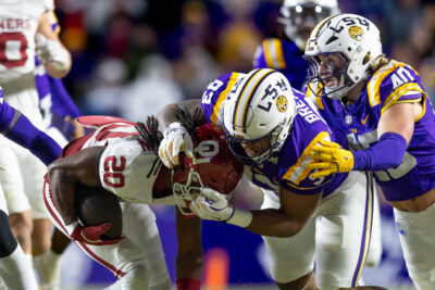 Oklahoma and LSU play football.