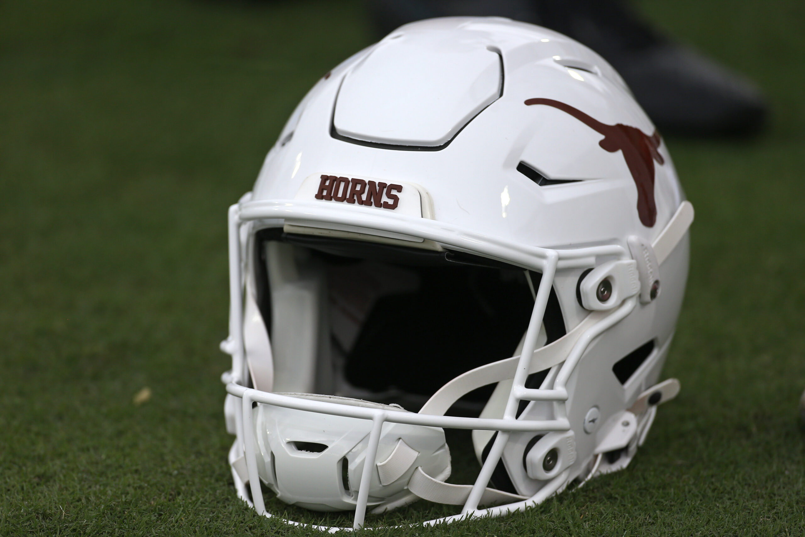 Texas to lose former top running back recruit to transfer portal, per report