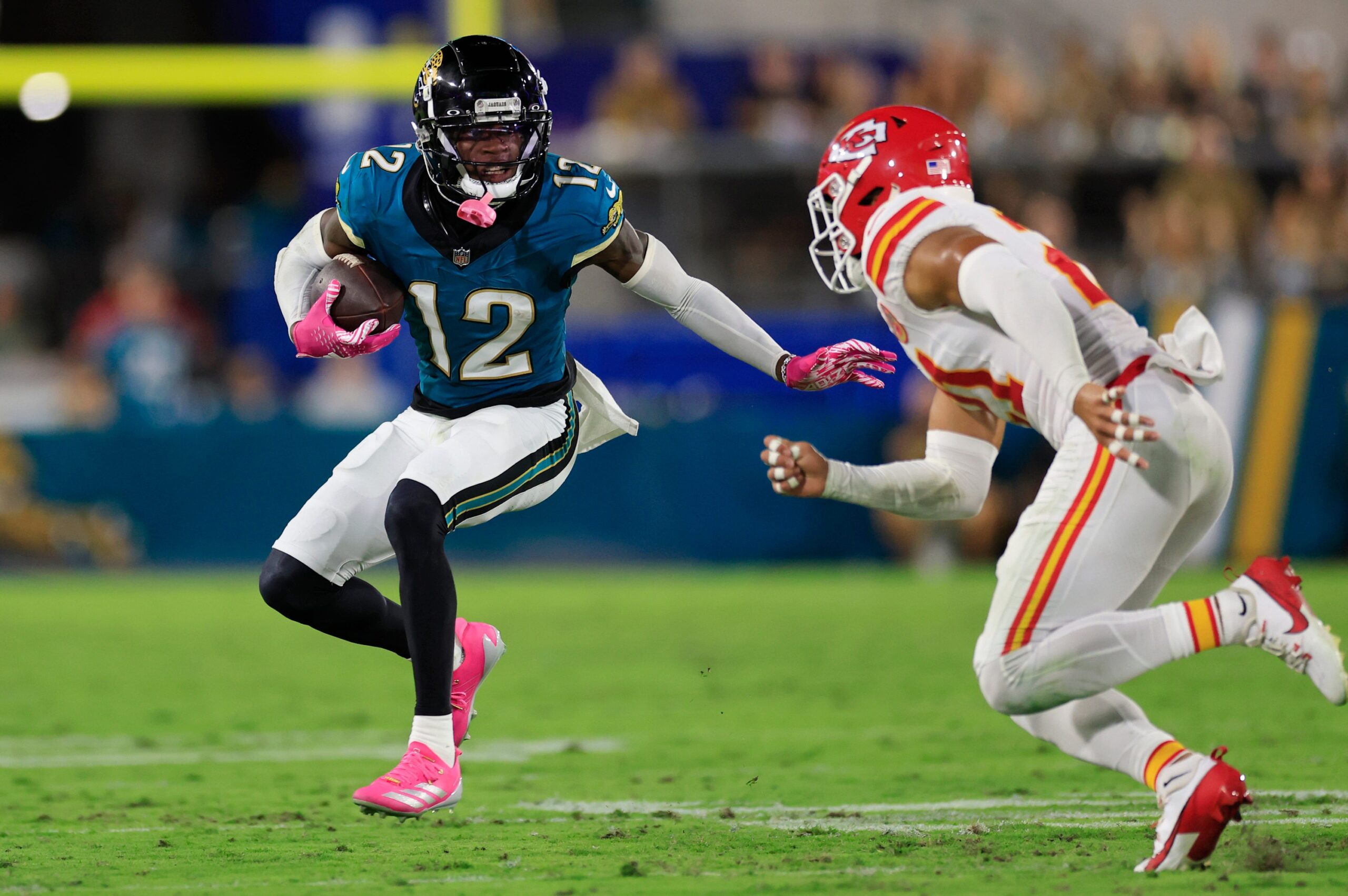 Travis Hunter injury: Jaguars announce rookie is out for season after knee surgery