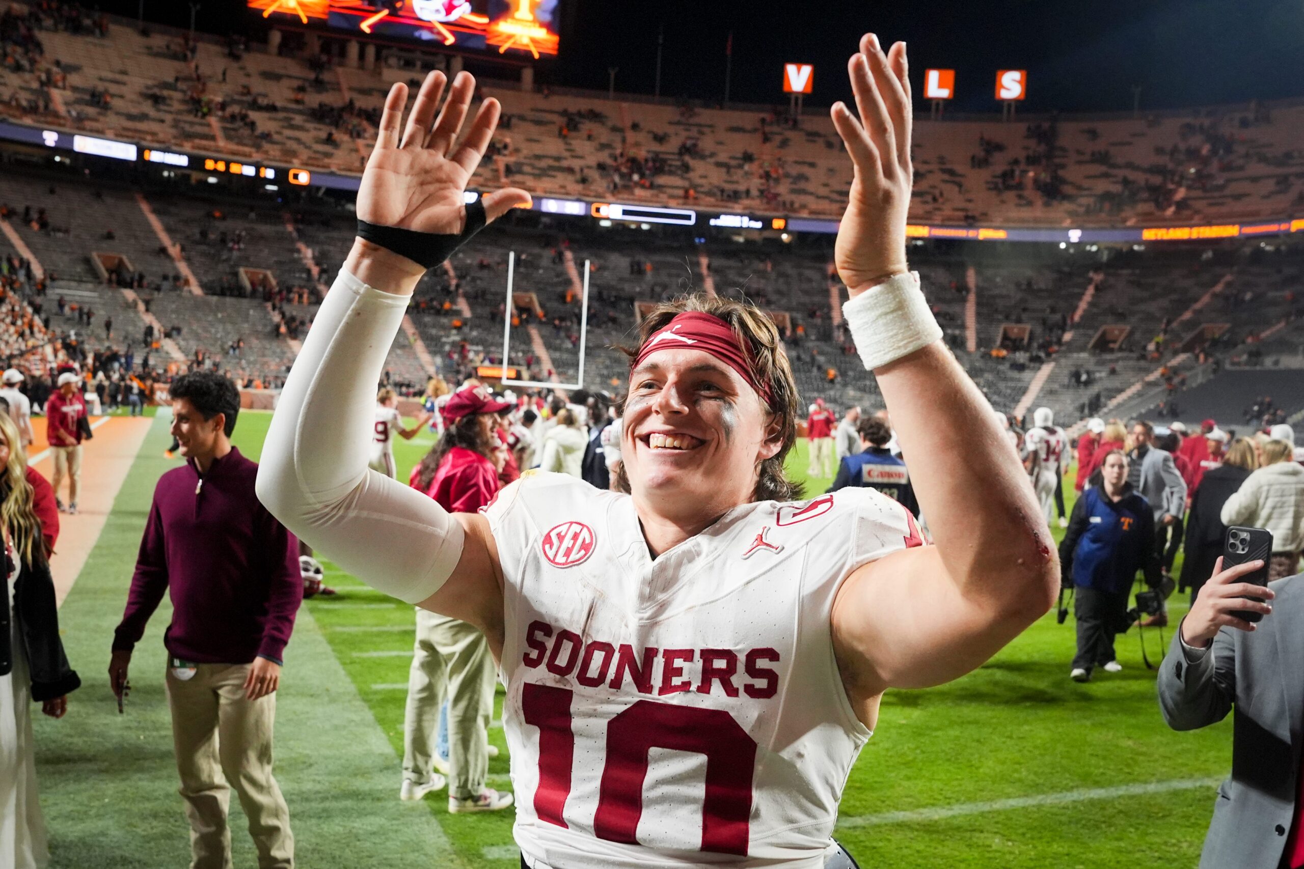 Brent Venables details how John Mateer&rsquo;s health has improved in return from injury