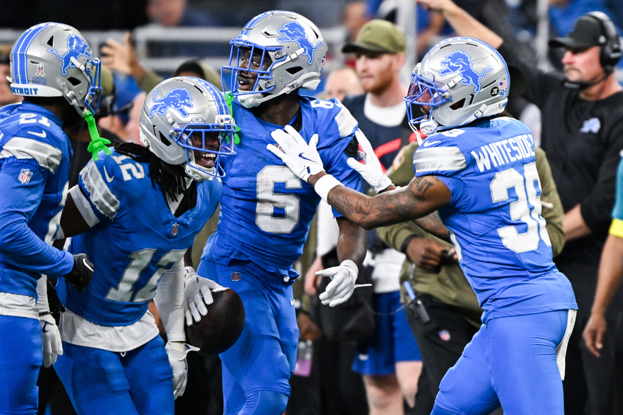 Former Alabama DB Terrion Arnold records first career NFL interception