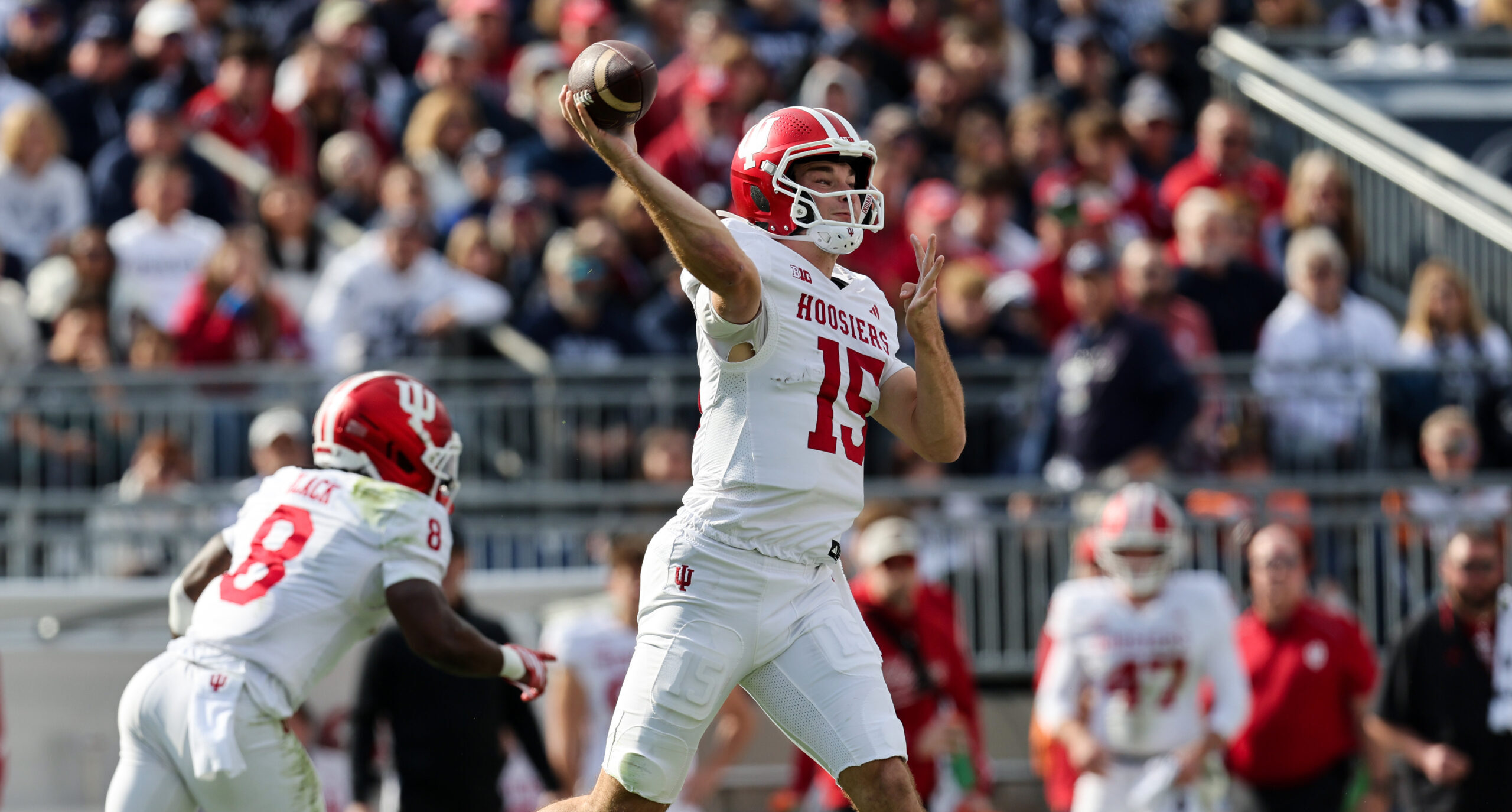 Fernando Mendoza, No. 2 Indiana survive Penn State upset bid