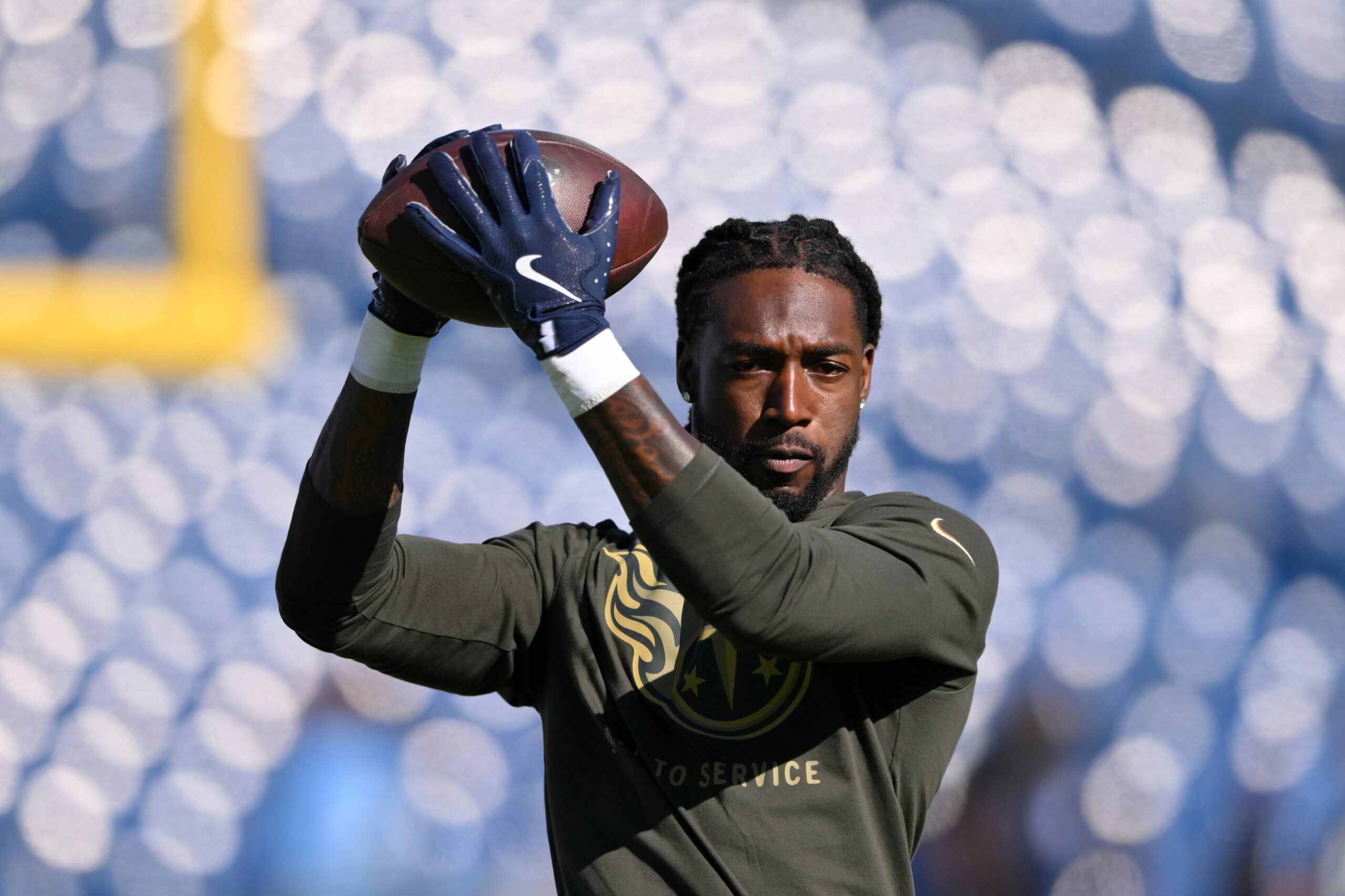 Calvin Ridley carted to locker room after suffering apparent ankle injury vs. Texans