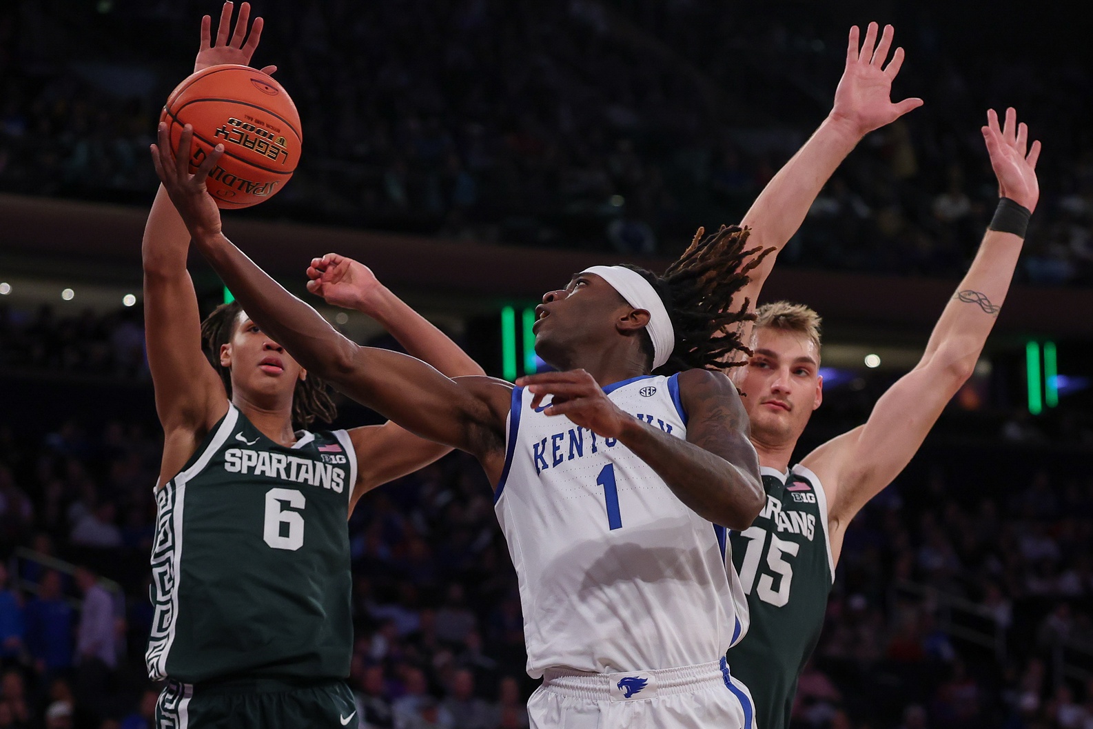 Kentucky dominated by Michigan State in Champions Classic