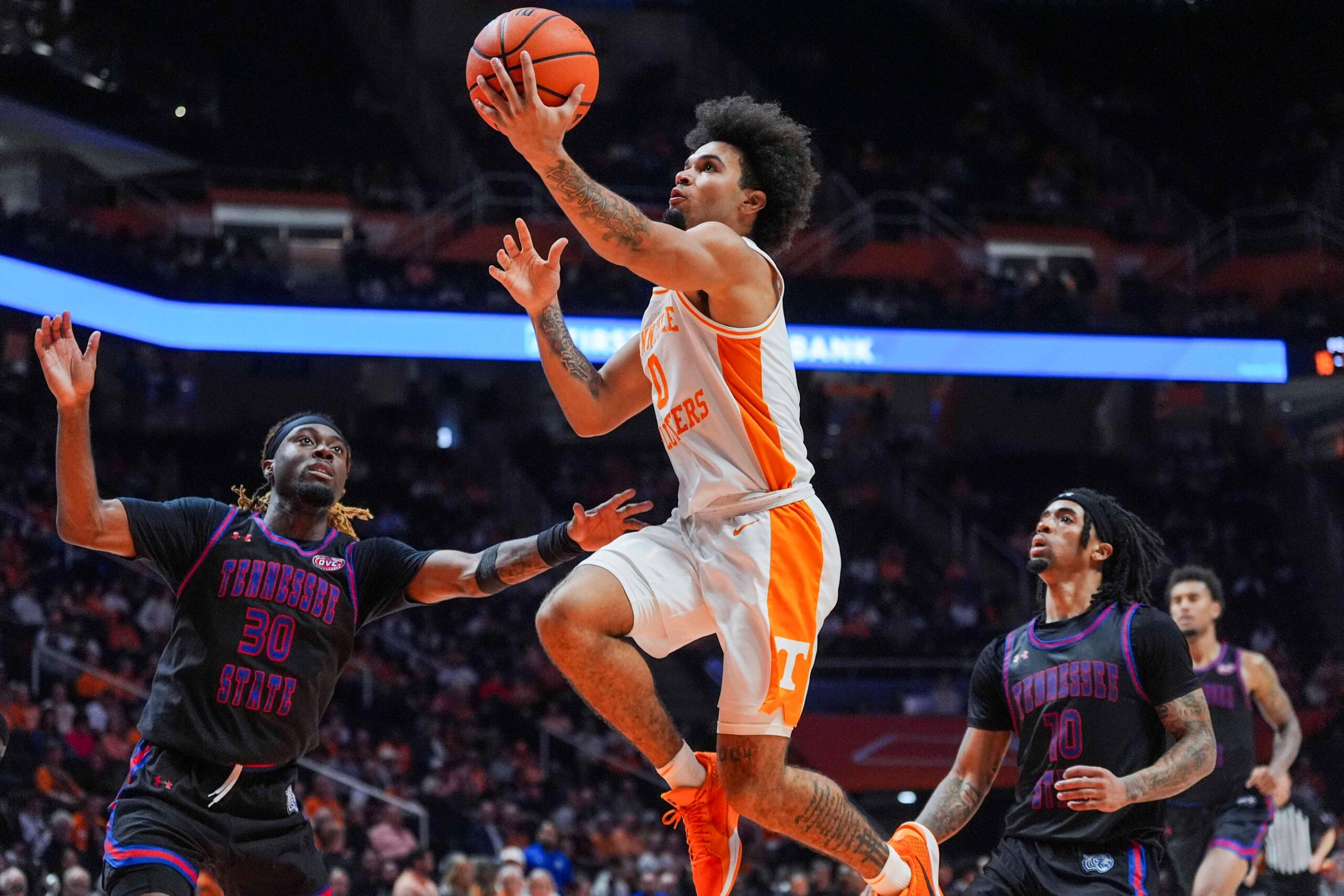 Tennessee basketball throttles Tennessee State to move to 5-0
