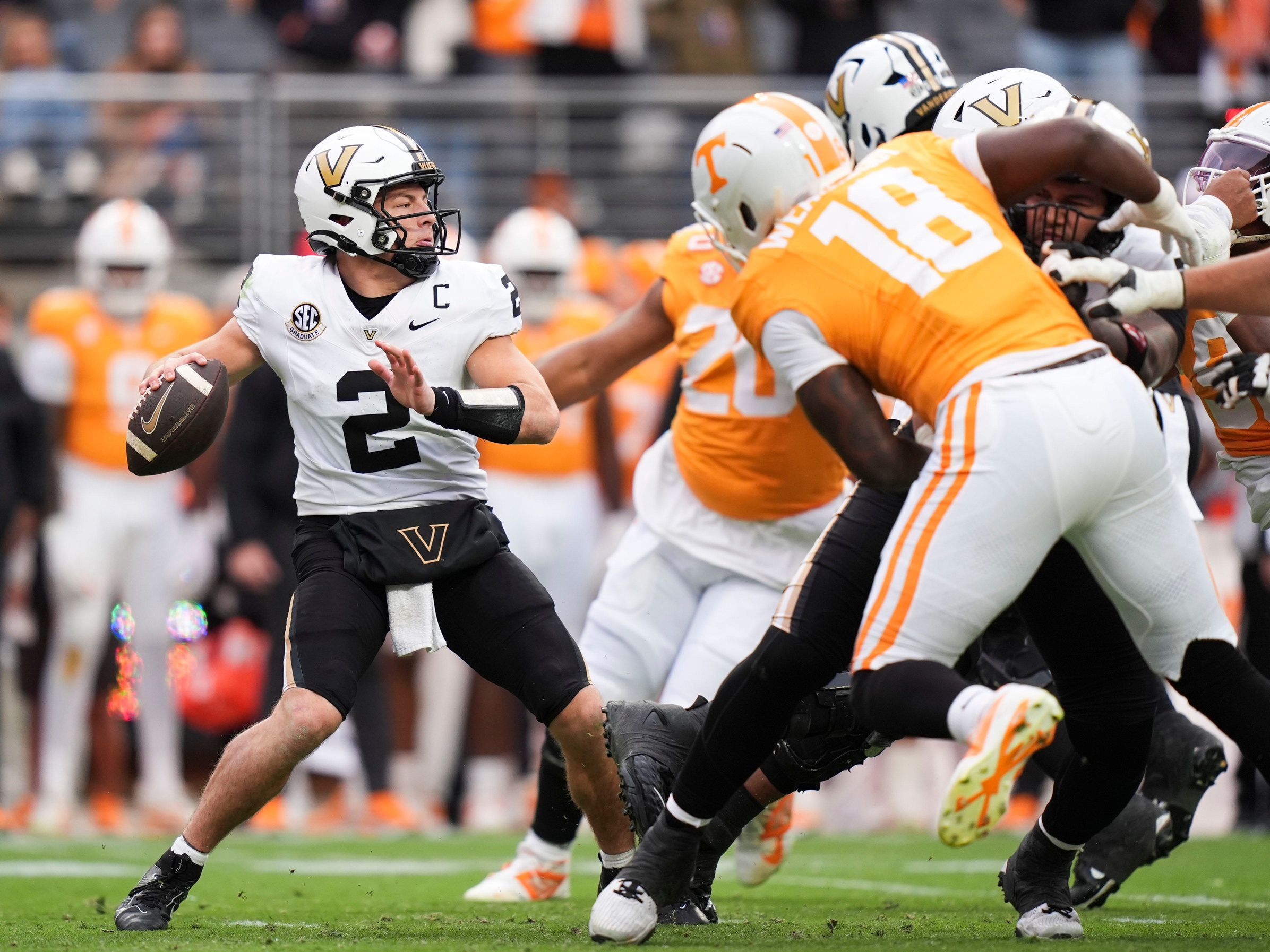 Vanderbilt wallops Tennessee, makes program history with 10th win