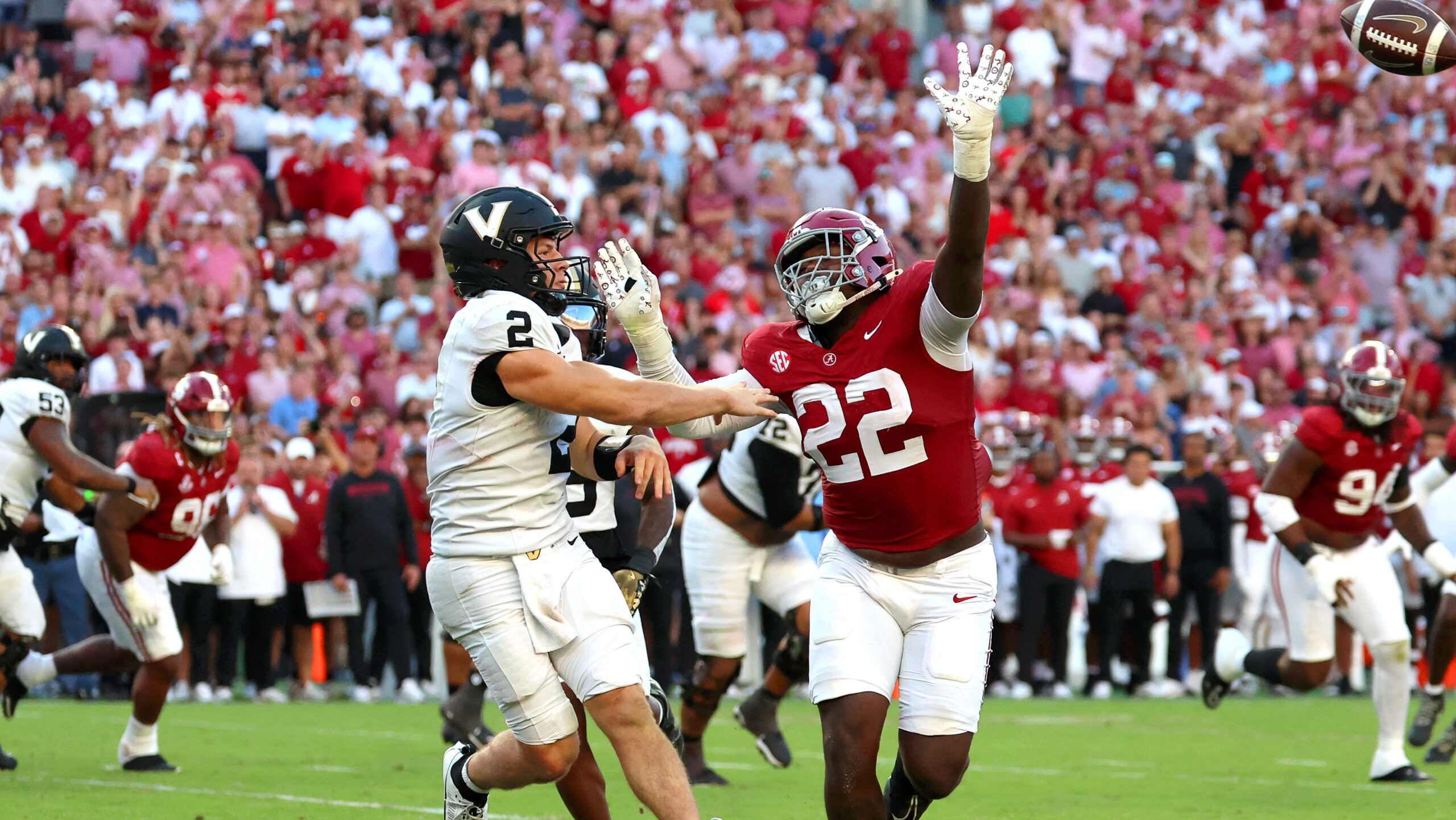 Alabama reportedly receives status update on LT Overton ahead of CFP quarterfinal